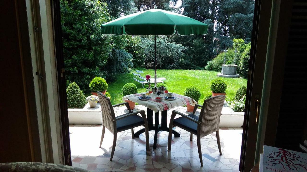 B&B La Villa Mediterranea Passirano Eksteriør billede