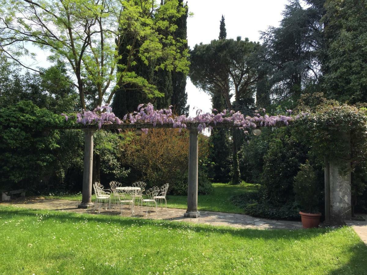 B&B La Villa Mediterranea Passirano Eksteriør billede